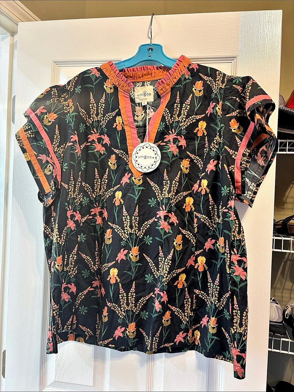 Umgee Floral Print Split Neck Ruffle Trim Top Black & Orange 2XL